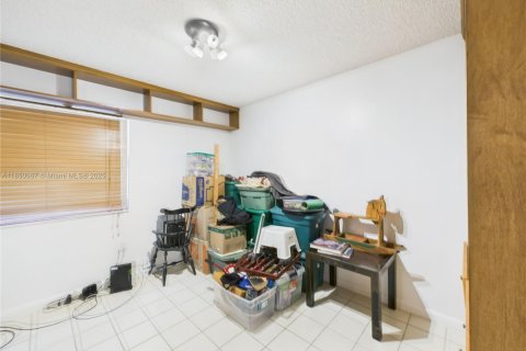 Villa ou maison à vendre à Pembroke Pines, Floride: 3 chambres, 153.1 m2 № 1929503 - photo 24