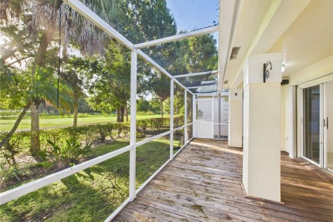 Villa ou maison à vendre à Pembroke Pines, Floride: 3 chambres, 153.1 m2 № 1929503 - photo 12