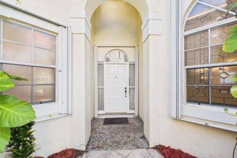 Villa ou maison à vendre à Pembroke Pines, Floride: 3 chambres, 153.1 m2 № 1929503 - photo 6