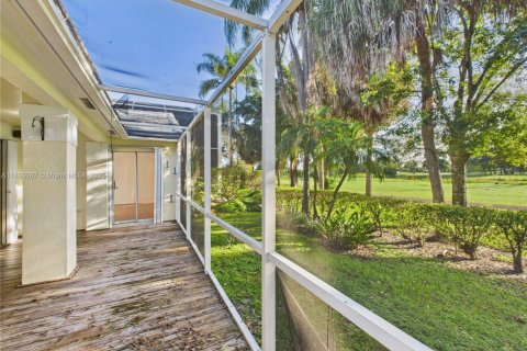 Villa ou maison à vendre à Pembroke Pines, Floride: 3 chambres, 153.1 m2 № 1929503 - photo 11