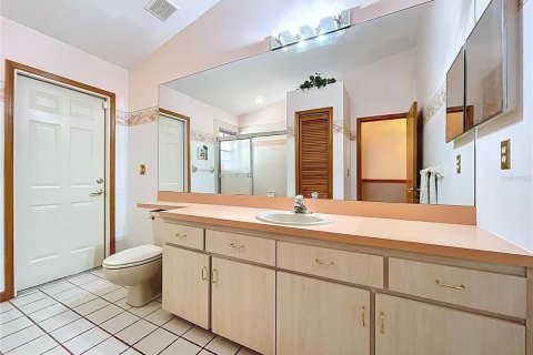 House in Palm Harbor, Florida 3 bedrooms, 186.08 sq.m. № 1910210 - photo 27