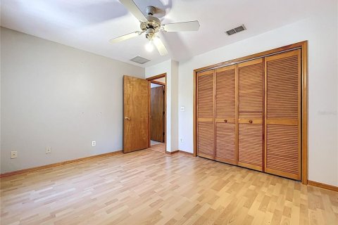 House in Palm Harbor, Florida 3 bedrooms, 186.08 sq.m. № 1910210 - photo 26