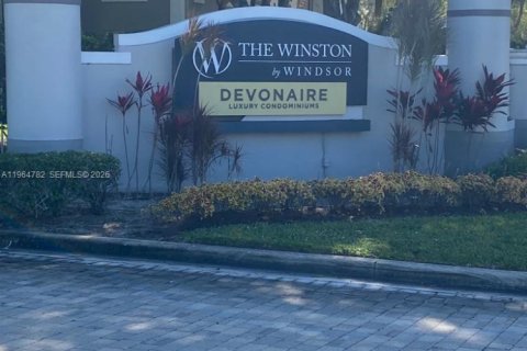 Condominio en Pembroke Pines, Florida, 1 dormitorio  № 2026124