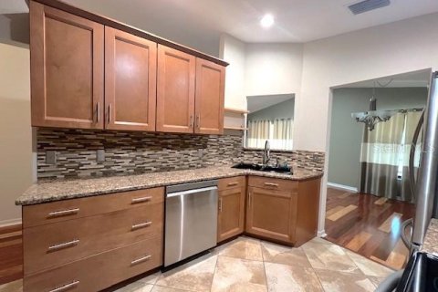 House in Lakeland, Florida 2 bedrooms, 136.29 sq.m. № 1717484 - photo 11