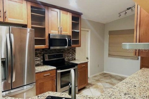 House in Lakeland, Florida 2 bedrooms, 136.29 sq.m. № 1717484 - photo 15