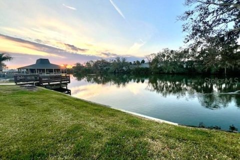 House in Lakeland, Florida 2 bedrooms, 136.29 sq.m. № 1717484 - photo 3