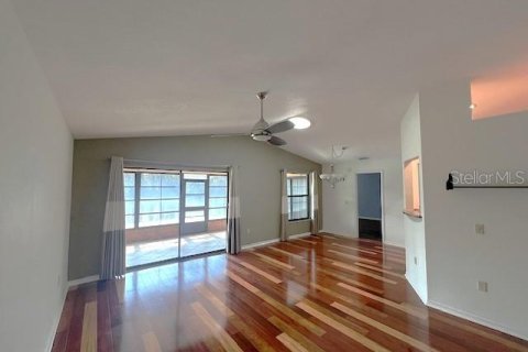 House in Lakeland, Florida 2 bedrooms, 136.29 sq.m. № 1717484 - photo 5