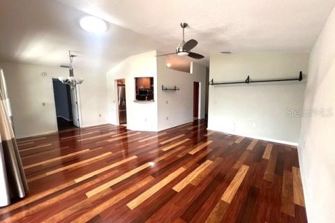 House in Lakeland, Florida 2 bedrooms, 136.29 sq.m. № 1717484 - photo 9