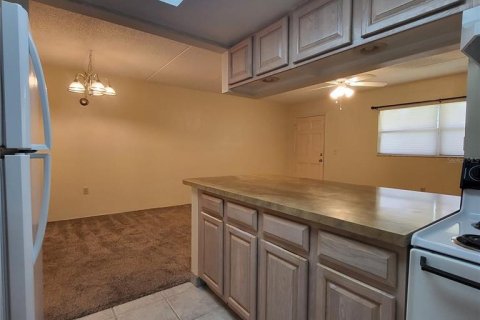 Condominio en venta en Largo, Florida, 1 dormitorio, 69.4 m2 № 1586267 - foto 9