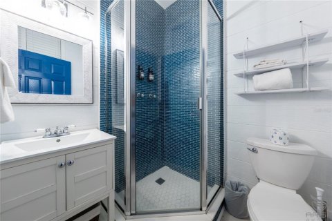 Condo in New Smyrna Beach, Florida, 2 bedrooms  № 1681770 - photo 24
