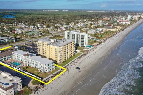 Condo in New Smyrna Beach, Florida, 2 bedrooms  № 1681770 - photo 5