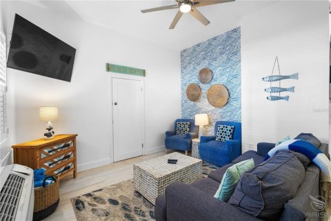 Condo in New Smyrna Beach, Florida, 2 bedrooms  № 1681770 - photo 14