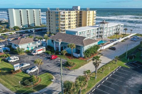 Condo in New Smyrna Beach, Florida, 2 bedrooms  № 1681770 - photo 4