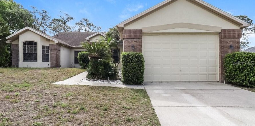 Villa ou maison à Hudson, Floride 4 chambres, 206.8 m2 № 2436801