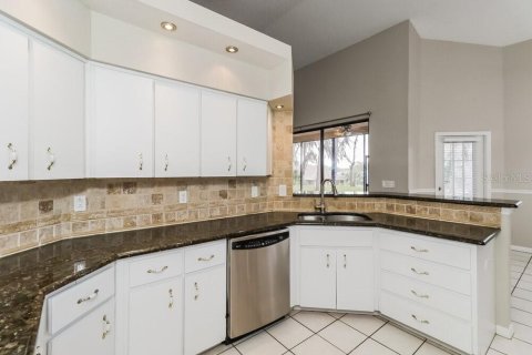 Villa ou maison à louer à Hudson, Floride: 4 chambres, 206.8 m2 № 2436801 - photo 8