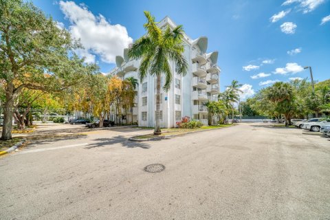 Condo in Miami, Florida, 2 bedrooms  № 1811251 - photo 22