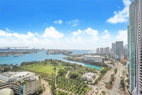 Condo in Miami, Florida, 2 bedrooms  № 1948584 - photo 15