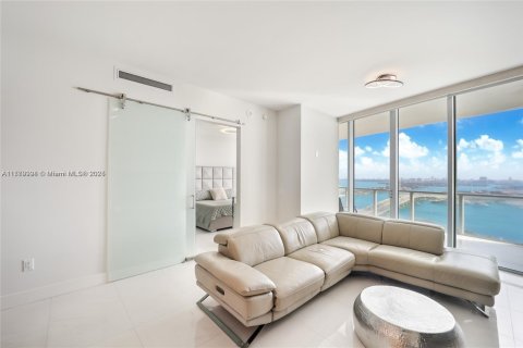 Condo in Miami, Florida, 2 bedrooms  № 1948584 - photo 6