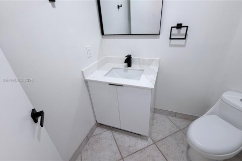 Casa en venta en Davie, Florida, 4 dormitorios, 167.6 m2 № 2047659 - foto 7