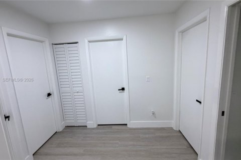 Casa en venta en Davie, Florida, 4 dormitorios, 167.6 m2 № 2047659 - foto 13