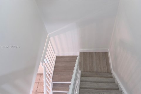 Casa en venta en Davie, Florida, 4 dormitorios, 167.6 m2 № 2047659 - foto 12