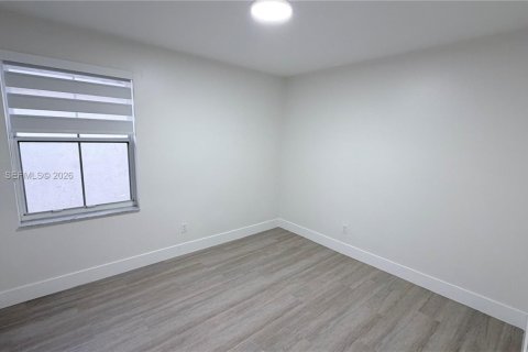 Casa en venta en Davie, Florida, 4 dormitorios, 167.6 m2 № 2047659 - foto 16