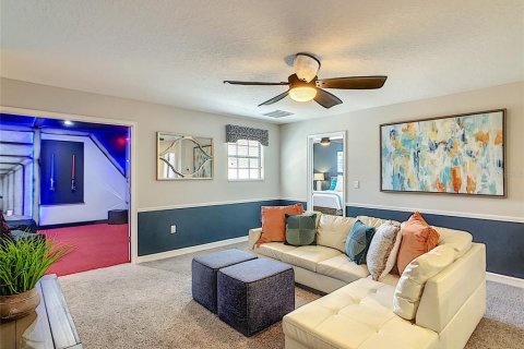 House in Davenport, Florida 8 bedrooms, 363.15 sq.m. № 1628982 - photo 30