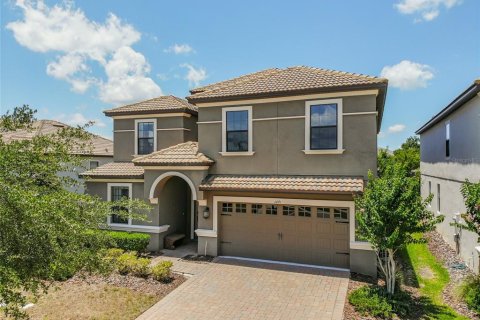 House in Davenport, Florida 8 bedrooms, 363.15 sq.m. № 1628982 - photo 1