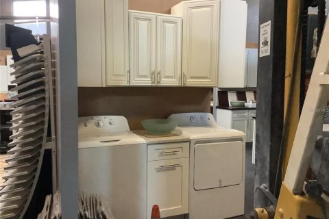 Propiedad comercial en venta en Port Richey, Florida, 172.8 m2 № 1554471 - foto 22