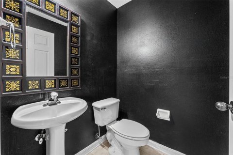 Villa ou maison à vendre à Orlando, Floride: 4 chambres, 232.35 m2 № 2408822 - photo 7
