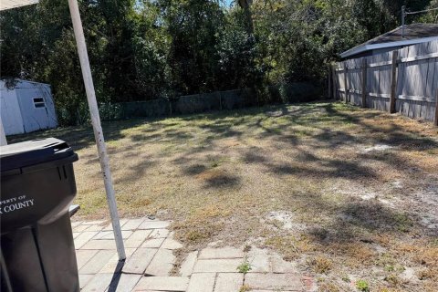 House in Winter Haven, Florida 3 bedrooms, 102.19 sq.m. № 2225644 - photo 11
