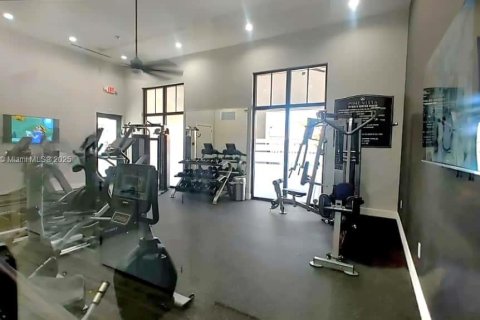 Снять в аренду виллу или дом в Хомстед, Флорида 3 спальни, 143.53м2, № 1952238 - фото 11