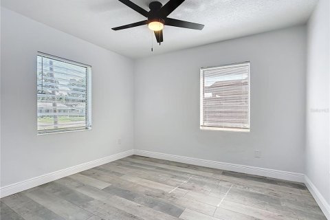 House in Lakeland, Florida 4 bedrooms, 128.02 sq.m. № 1853081 - photo 29