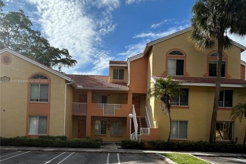 Condo in Coral Springs, Florida, 1 bedroom № 1970244 - photo 1