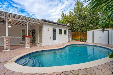 Villa ou maison à vendre à Miami, Floride: 3 chambres, 102.19 m2 № 2055567 - photo 15