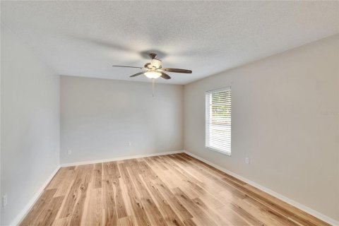 Condominio en venta en Brandon, Florida, 1 dormitorio, 70.61 m2 № 1766178 - foto 25