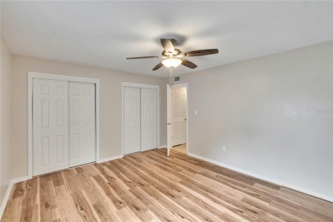 Condominio en venta en Brandon, Florida, 1 dormitorio, 70.61 m2 № 1766178 - foto 26