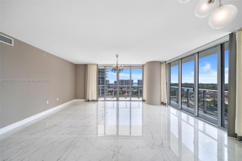 Copropriété à vendre à Sunny Isles Beach, Floride: 3 chambres, 175.77 m2 № 1706835 - photo 4