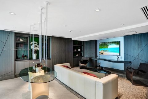Copropriété à vendre à Sunny Isles Beach, Floride: 3 chambres, 175.77 m2 № 1706835 - photo 28