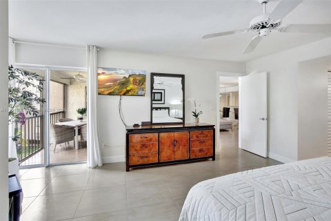 Condo in Lauderhill, Florida, 2 bedrooms  № 1730241 - photo 25