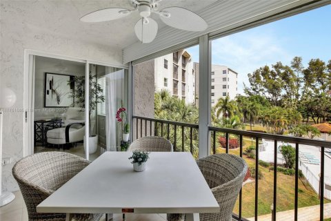 Condo in Lauderhill, Florida, 2 bedrooms  № 1730241 - photo 17