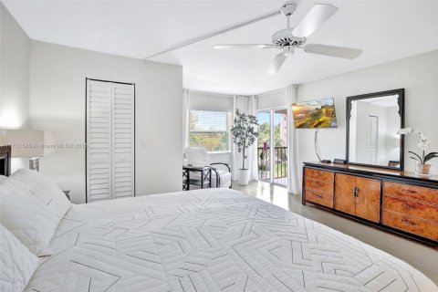Condo in Lauderhill, Florida, 2 bedrooms  № 1730241 - photo 21