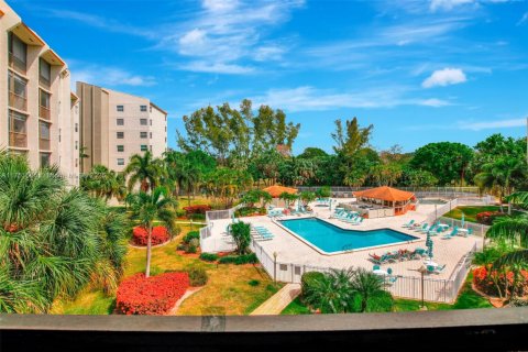 Condo in Lauderhill, Florida, 2 bedrooms  № 1730241 - photo 18
