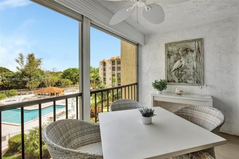 Condo in Lauderhill, Florida, 2 bedrooms  № 1730241 - photo 16
