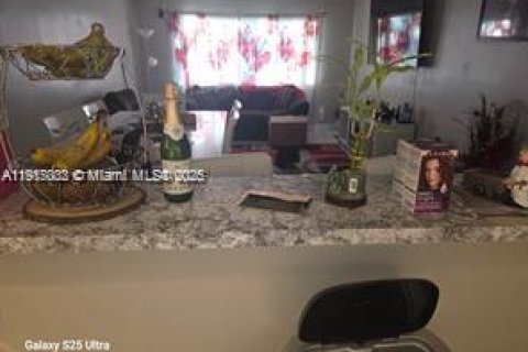 Condo in Homestead, Florida, 2 bedrooms  № 1973825 - photo 5
