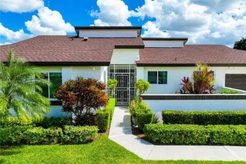 House in Miami, Florida 3 bedrooms, 167.13 sq.m. № 1953384 - photo 3