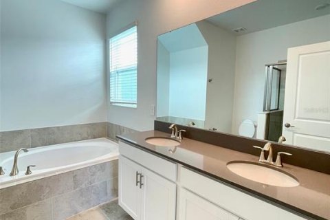 Villa ou maison à louer à Orlando, Floride: 4 chambres, 228.54 m2 № 1878044 - photo 15