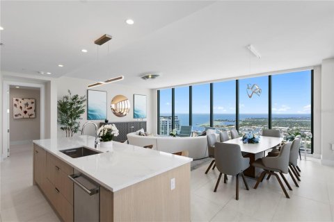 Condo in Saint Petersburg, Florida, 3 bedrooms  № 2221460 - photo 20