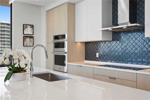 Condo in Saint Petersburg, Florida, 3 bedrooms  № 2221460 - photo 22
