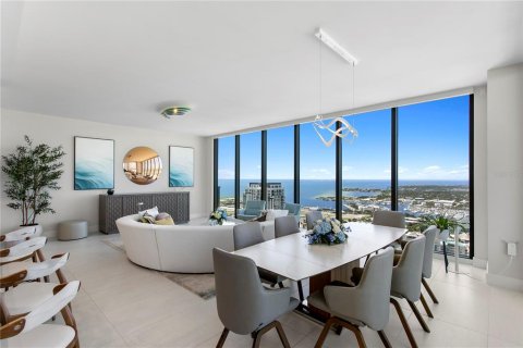 Condo in Saint Petersburg, Florida, 3 bedrooms  № 2221460 - photo 15